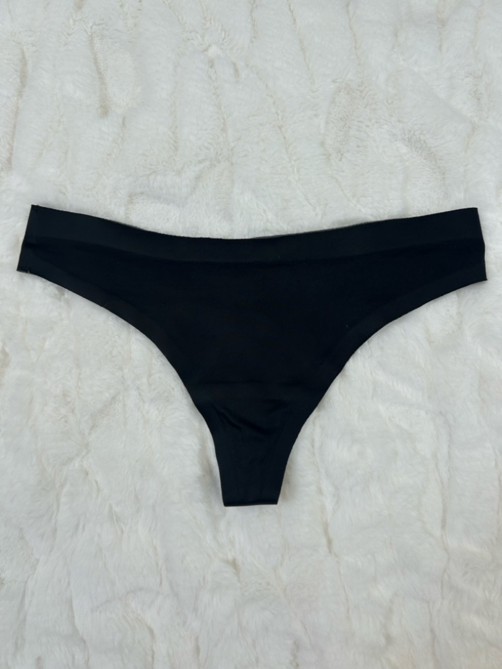 Vintage Y2K 2008 Body By Victoria’s Secret Seamless Thong Panty S
